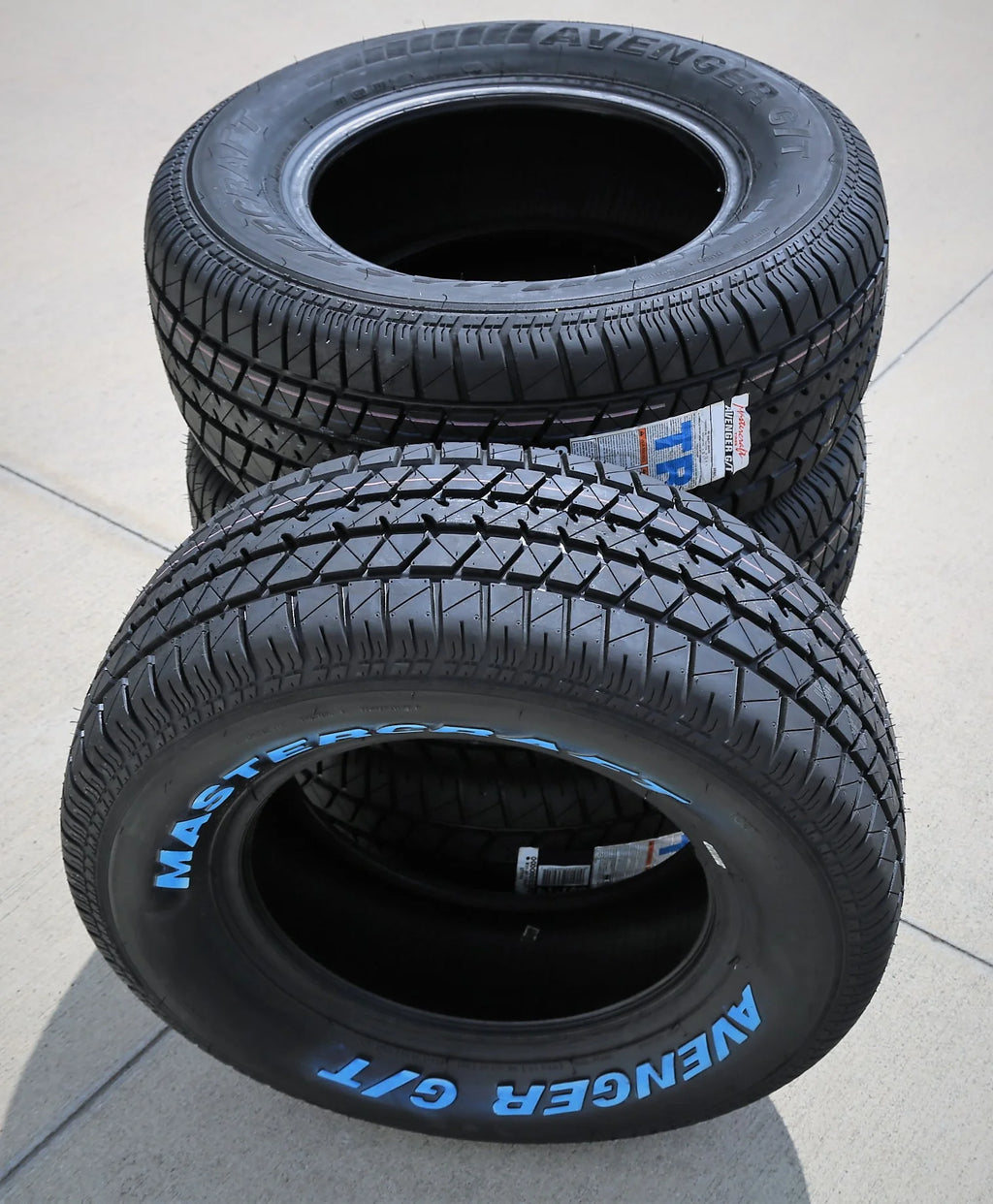 All Season P225/70R15 Passenger Tire k7