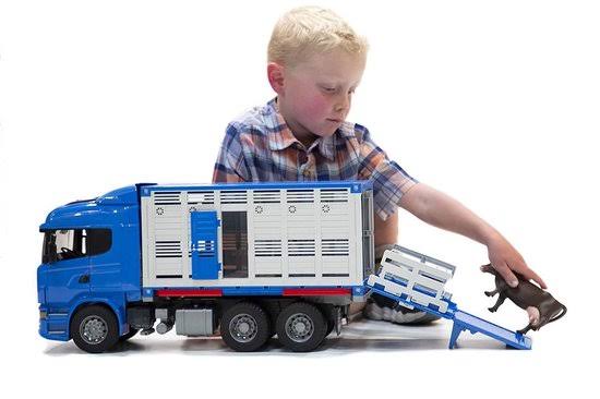 Cattle Transport Truck with Trailer 7k