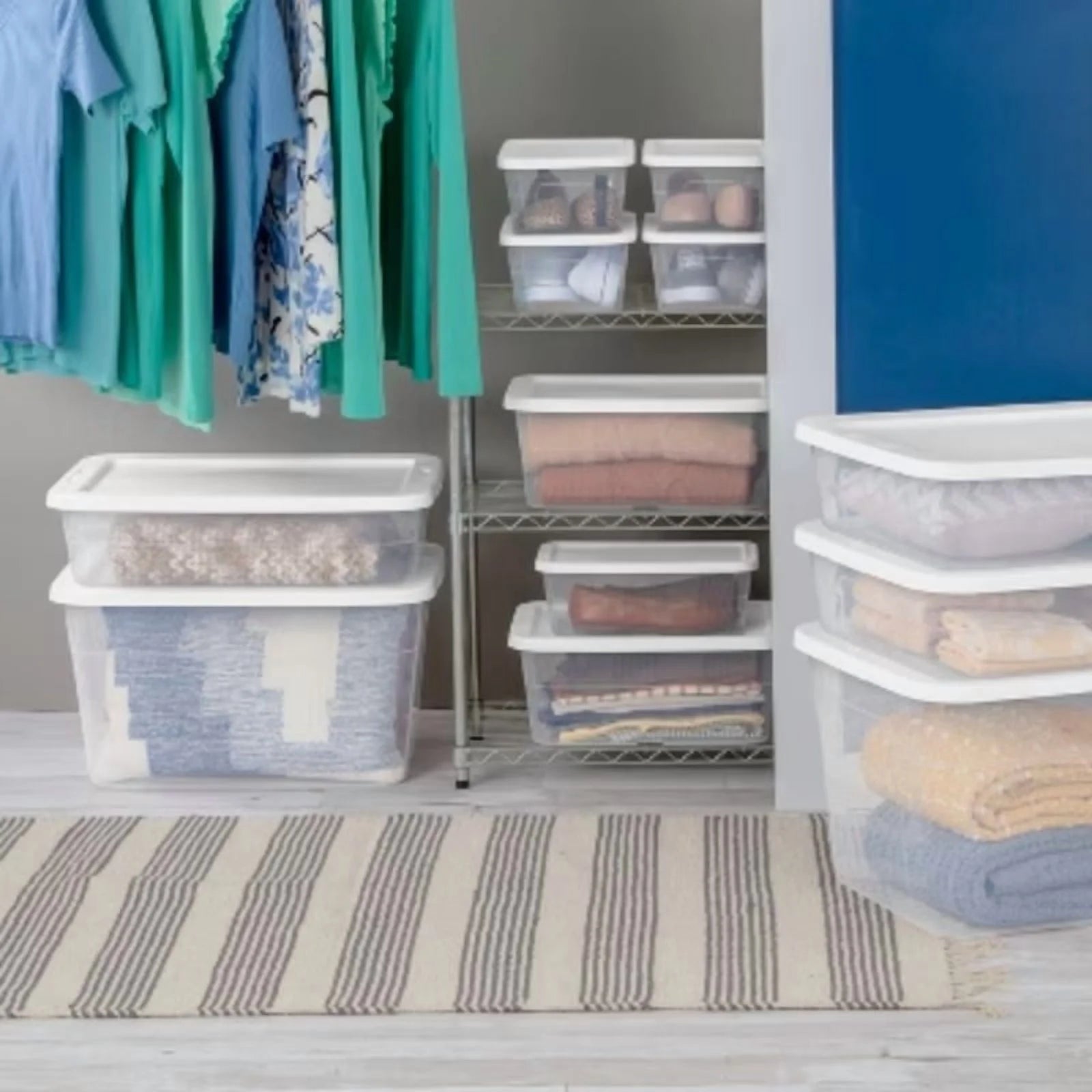 Clear Storage Box with White Lid 7q