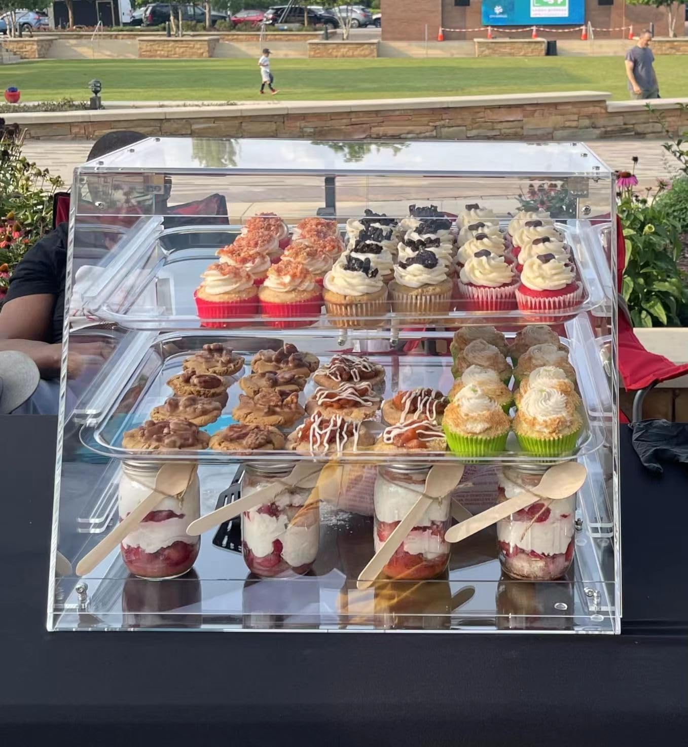 Bakery Display Case with Rear Doors 3 Tray A7