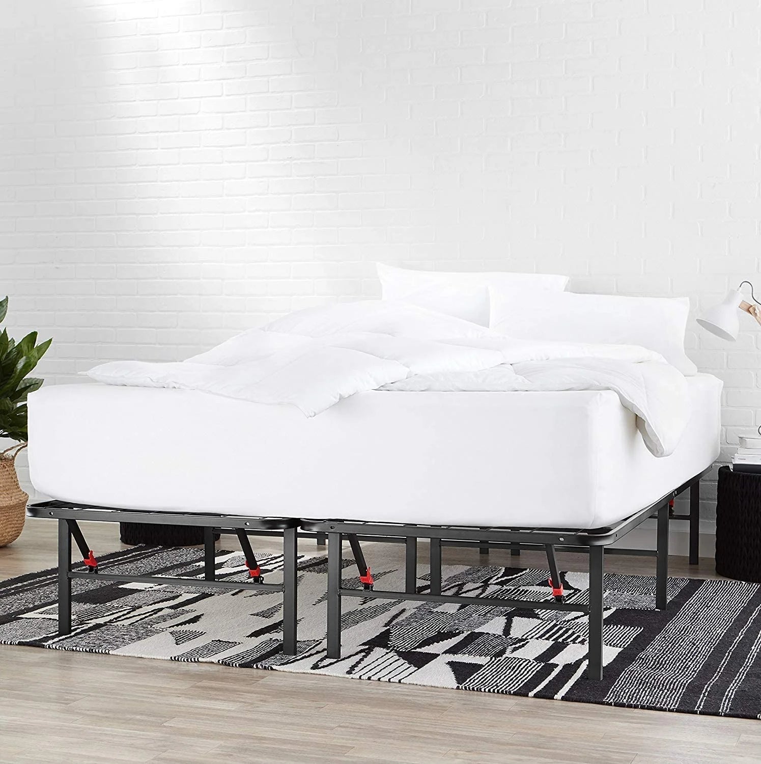 Foldable Metal Platform Bed Frame Queen Black 7k