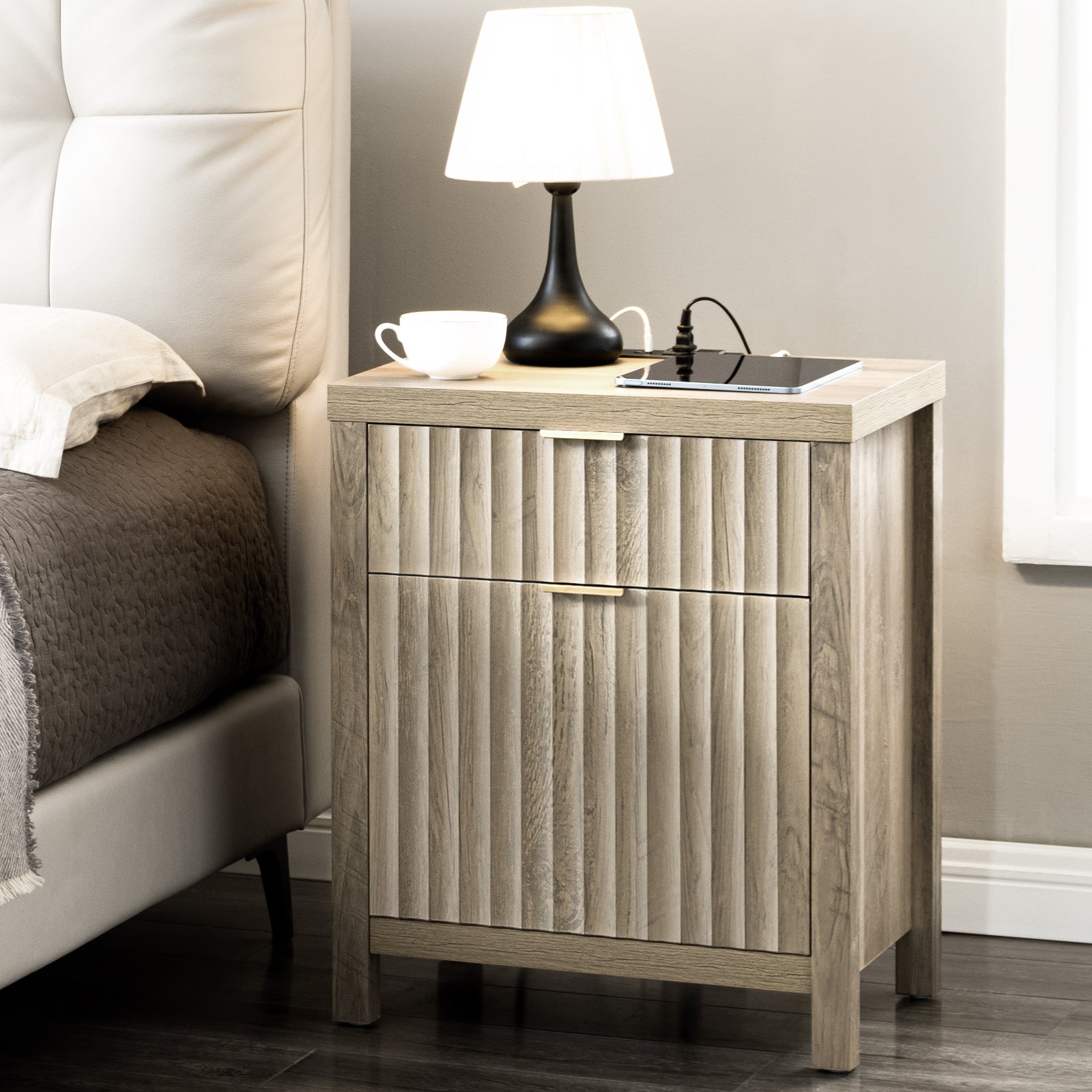 Nightstands with Charging Station and 2 Drawers, Farmhouse Bedside Tables a7k