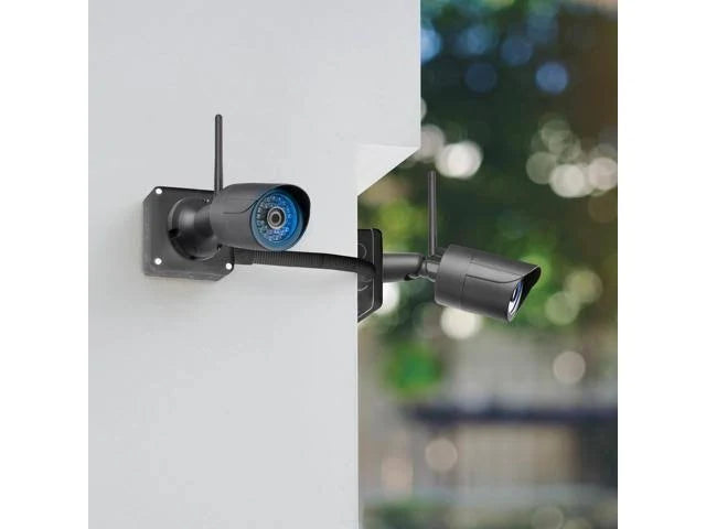 Indoor/Outdoor Wi-Fi Surveillance Camera Black k7