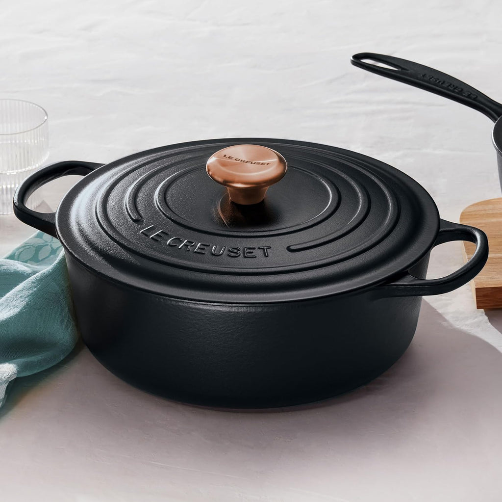 Round Wide Dutch Oven 6.75qt A7