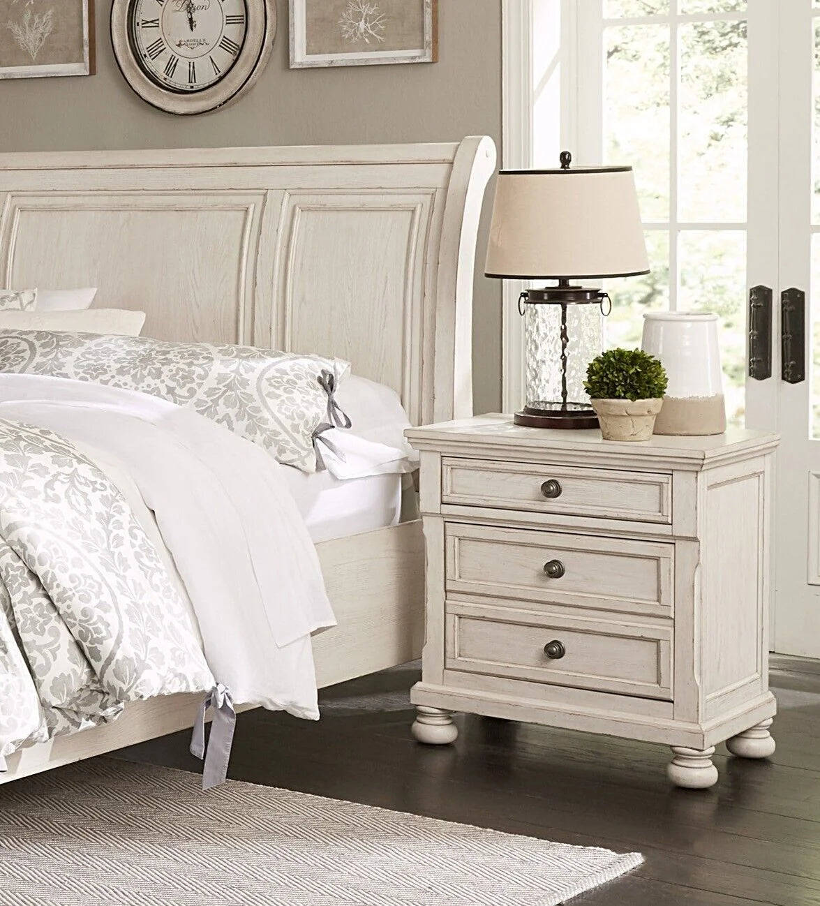 Queen Bedroom 6pc Set with Storage White Finish A7