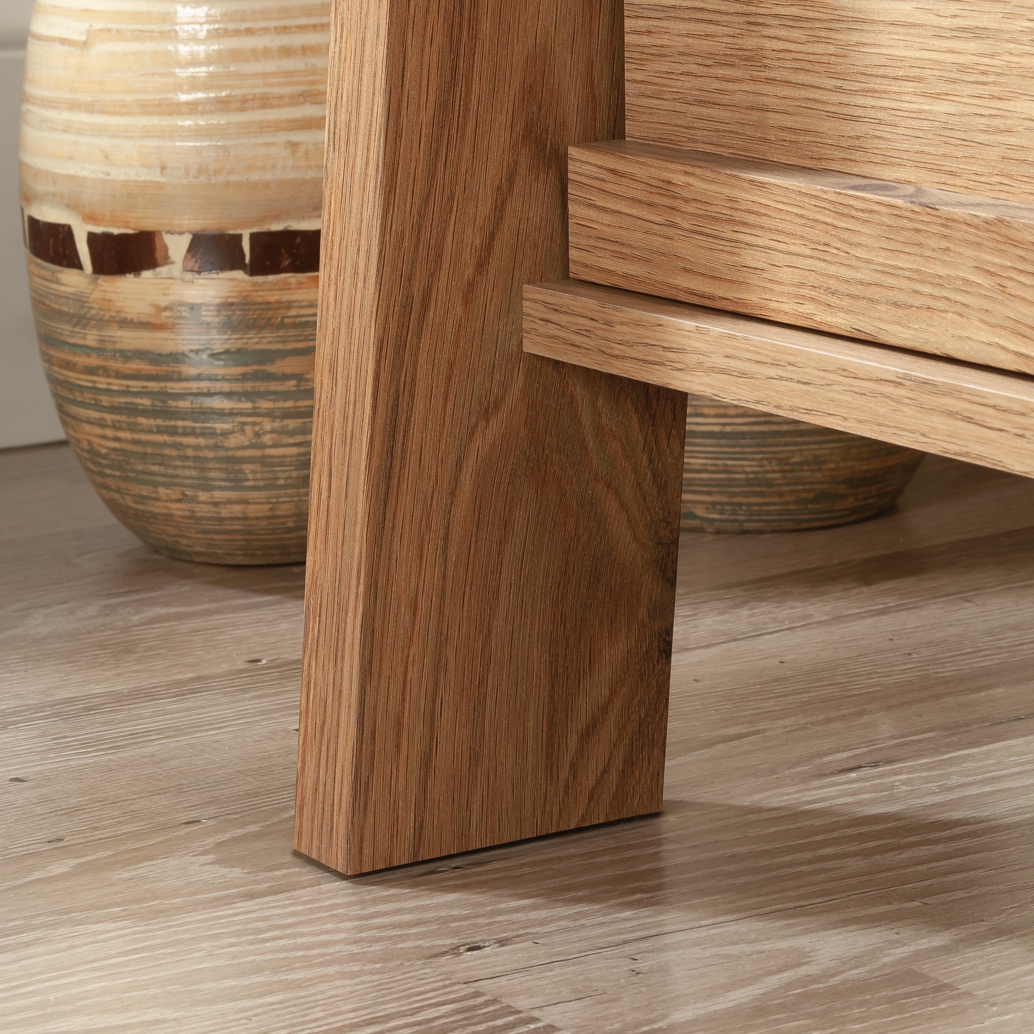 Dresser in Timber Oak Finish 7k