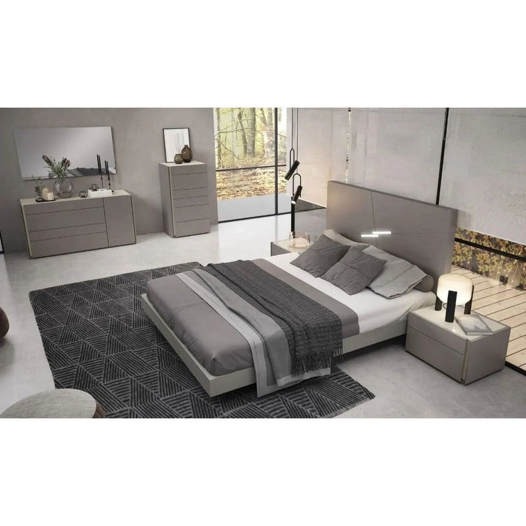King Bedroom Set Gray 3-Piece A7