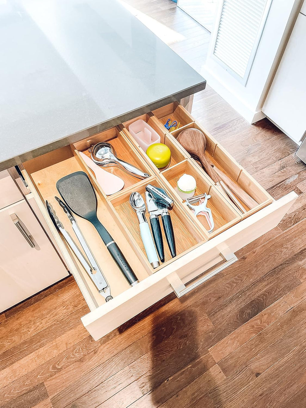 Bamboo Drawer Organizer with Removable Dividers 4-Section A7
