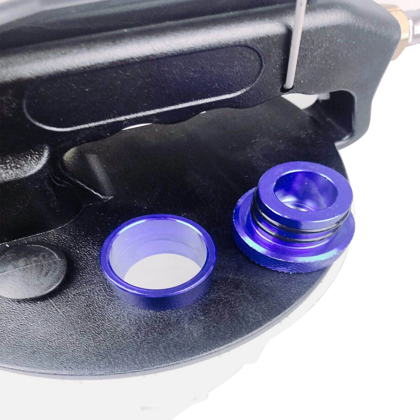 Pneumatic Vacuum Brake Fluid Bleeder Extractor Kit 2L k7