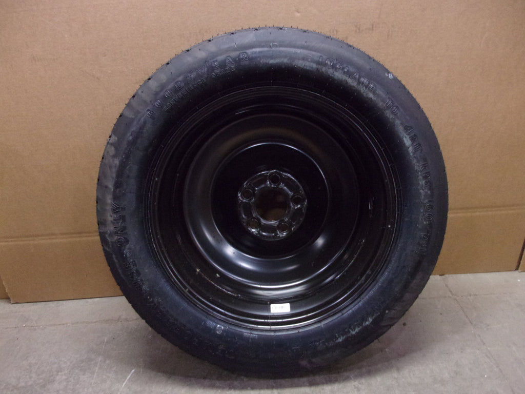Steel Wheel Compact Spare Tire 17x4 T165/80D17 K7m