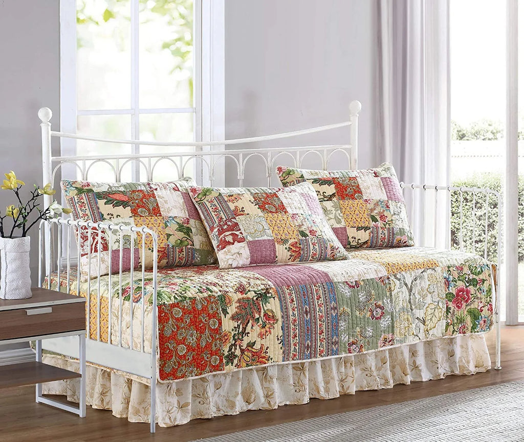 Floral Patchwork Reversible Cotton Daybed Set q7K